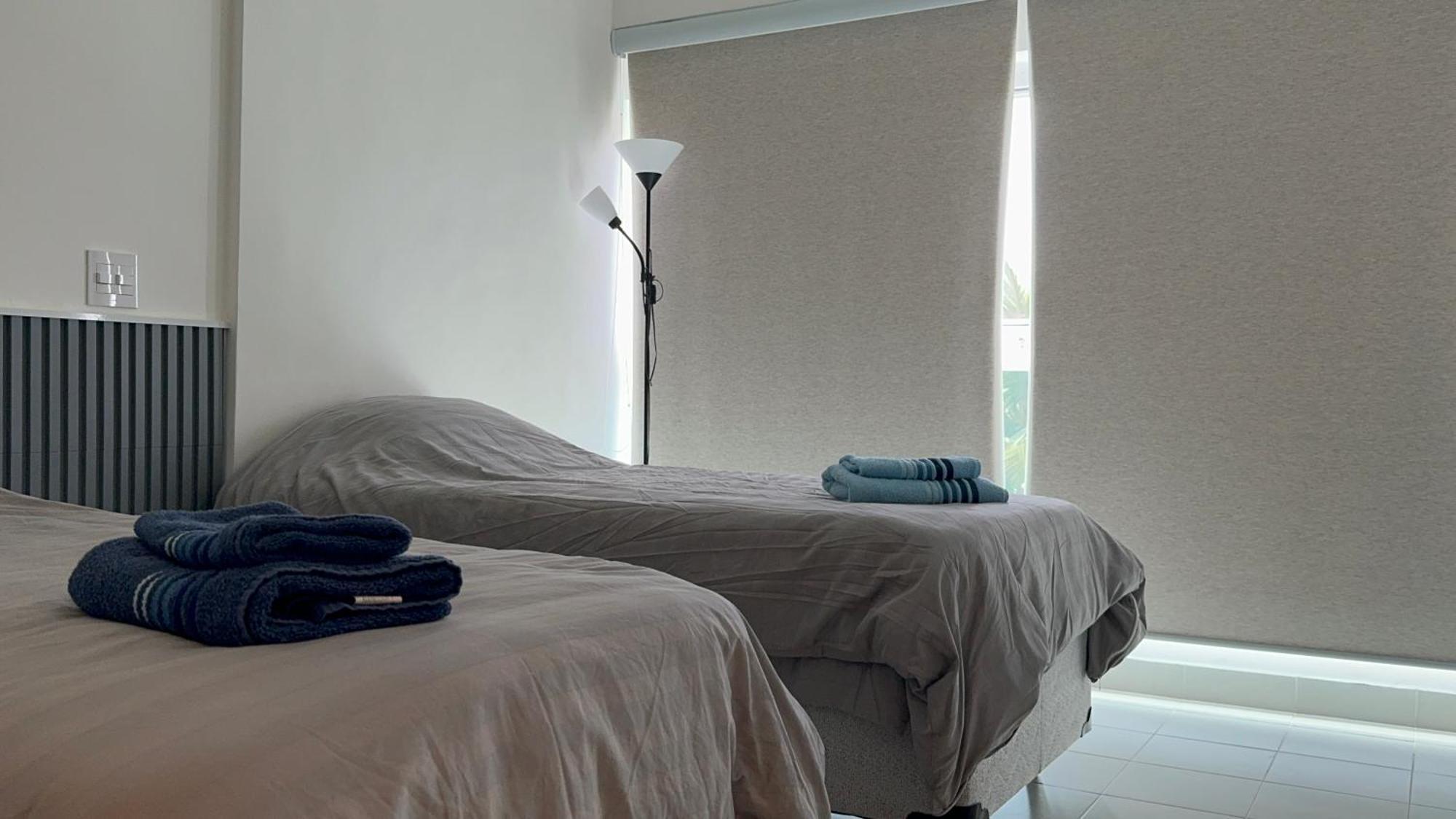 Apartamento Vista Para O Mar E Pe Na Areia Гуаружа Экстерьер фото