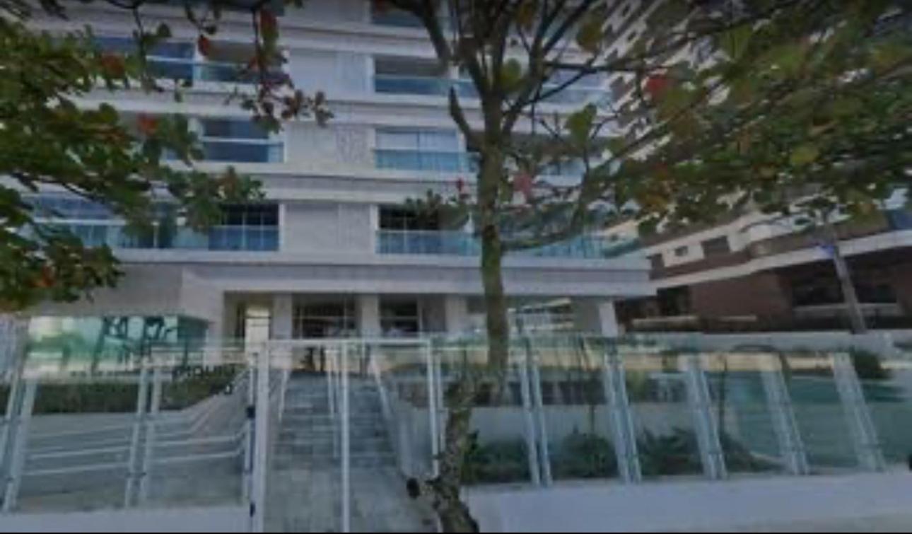 Apartamento Vista Para O Mar E Pe Na Areia Гуаружа Экстерьер фото